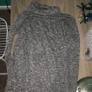 Turtle neck long sleeve